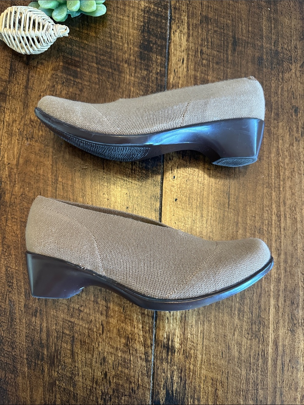 Charleston Shoe Co. | Cape Low Wedge in Mushroom Brown Linen, Size 38